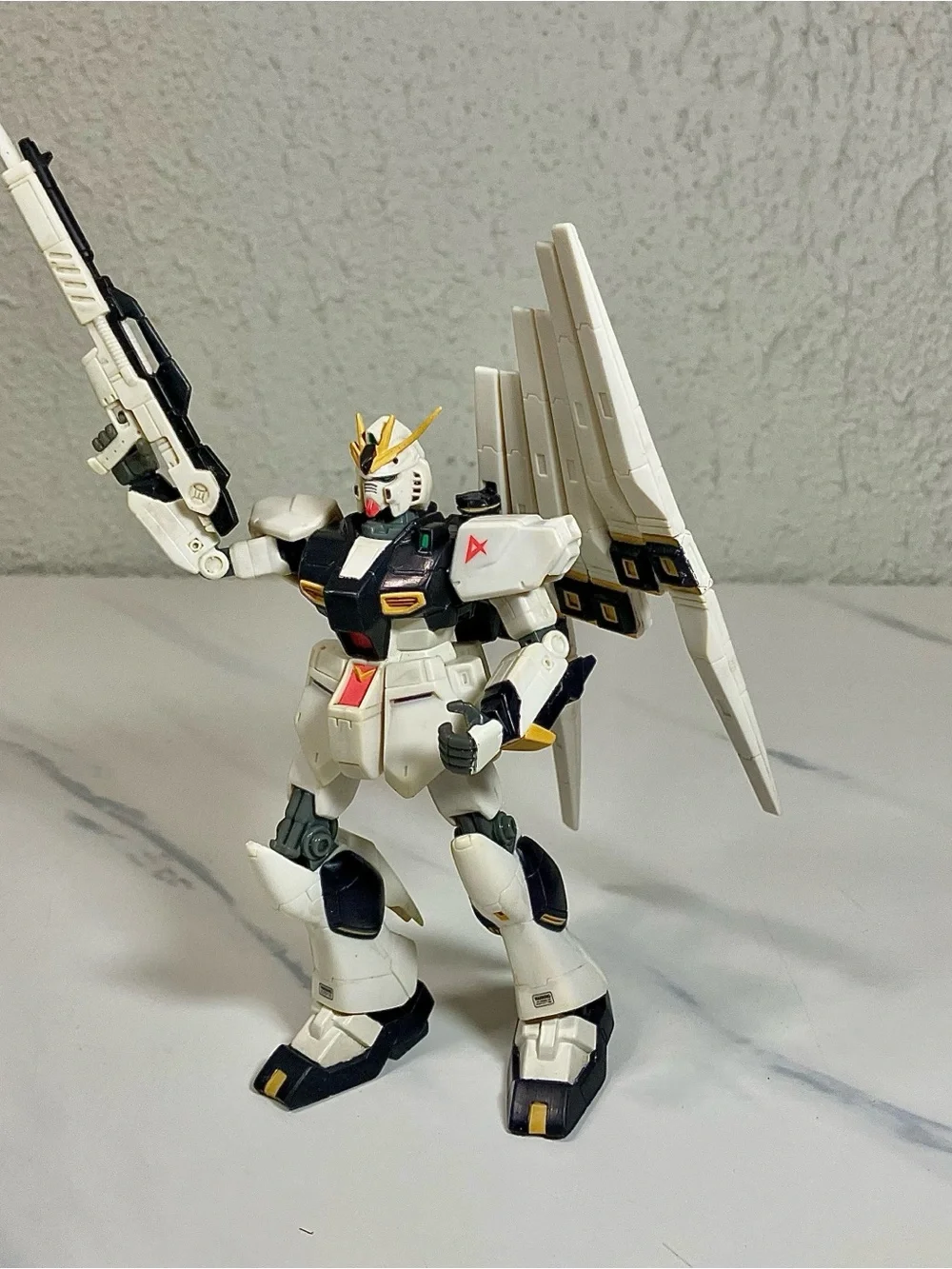 Gundam Universe RX-93 V Nu Gundam Action Figure 6